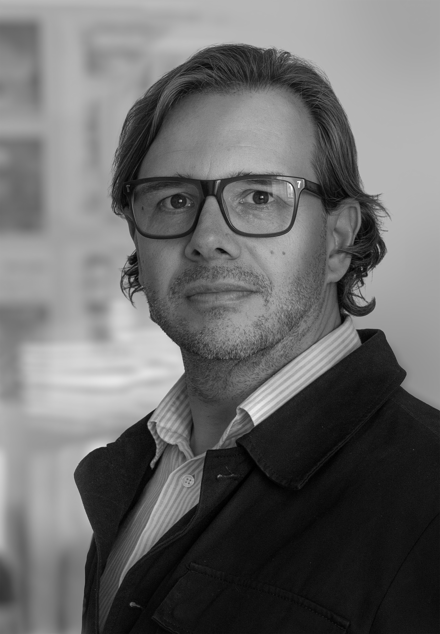 Zoltán Benyó VFX - Visual Effects Supervisor with 20+ years experience in film production